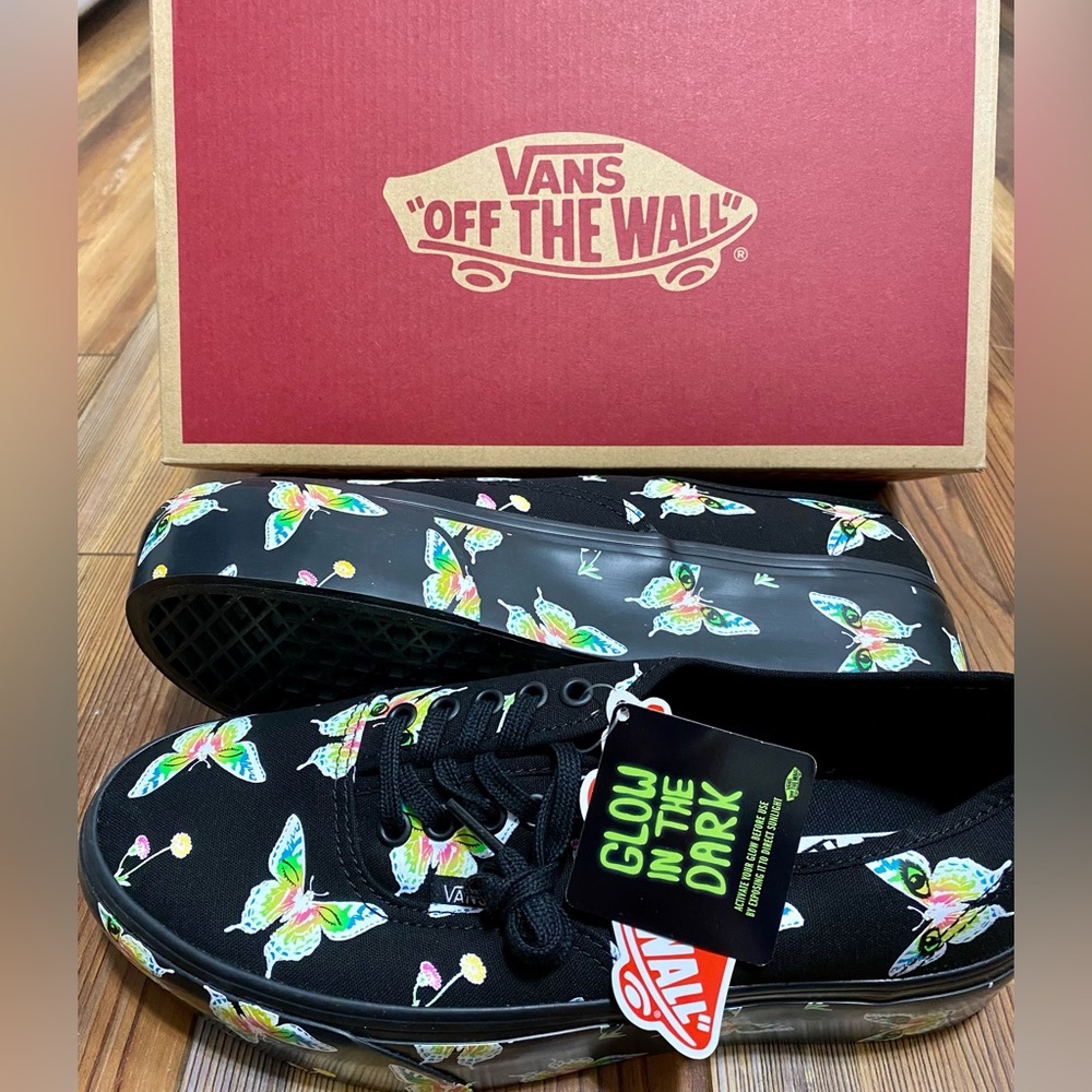 Women’s Size 10 Vans Stackform Sneakers